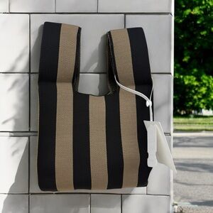 NWT Black&Brown Stylish Essentials Handheld Bag